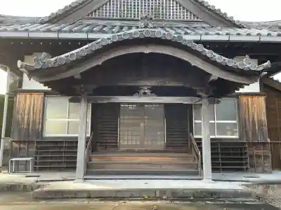 献忠寺の{uncategorized: "未分類", other: "その他", undefined: "問題あり", building: "その他建物", grave: "お墓", sacred_gate: "鳥居", guardian: "狛犬", statue: "像", buddha: "仏像", history: "歴史", nature: "自然", garden: "庭園", animal: "動物", pagoda: "塔", temizu: "手水舎", mountain_gate: "山門・神門", sanctuary: "本殿・本堂", subordinate: "末社・摂社", art: "芸術", scenery: "景色", jizo: "地蔵", ema: "絵馬", goshuin: "御朱印", omikuji: "おみくじ", items: "授与品その他", amulet: "お守り", goshuincho: "御朱印帳", eats: "食事", festival: "お祭り", votive_dance: "神楽", shichigosan: "七五三参", wedding: "結婚式", experience: "体験その他", initially: "初詣", around: "周辺", anti_infection: "感染症対策"}