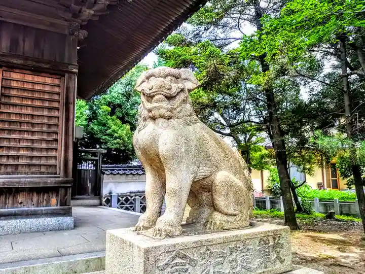 白山社(久沓白山社)の狛犬
