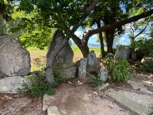 犬の宮猫の宮(山形県)