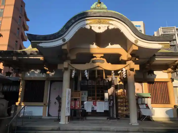 綱敷天神社の本殿・本堂