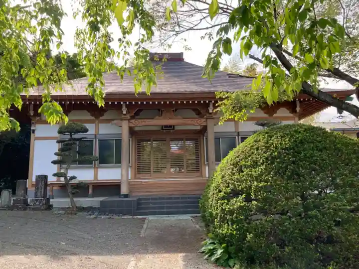 蓮大寺の本殿・本堂