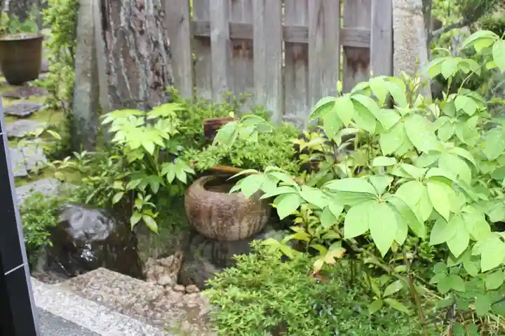 西應寺(滋賀県)