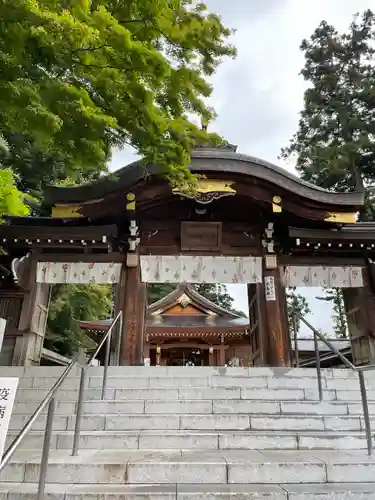 高麗神社の山門・神門