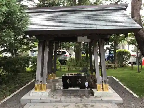 西野神社の手水舎
