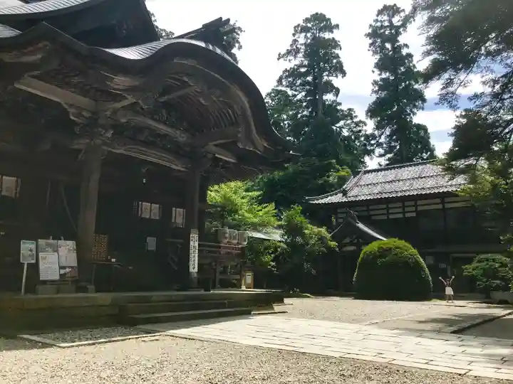 青海神社の本殿・本堂