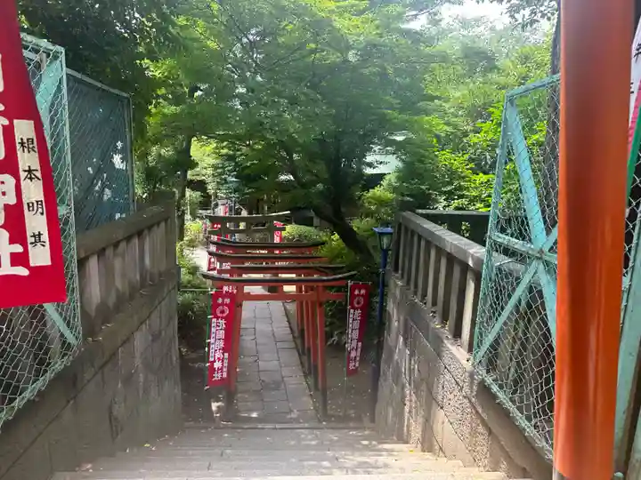 花園稲荷神社の鳥居