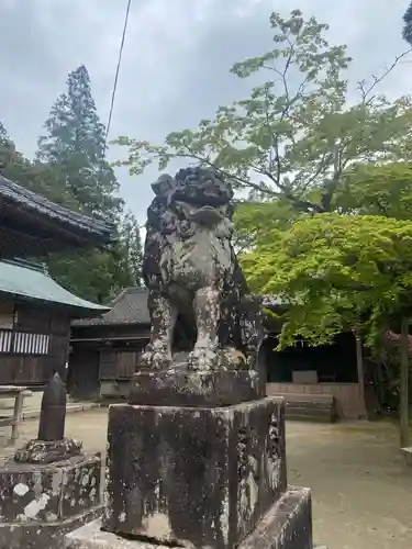 末廣神社の狛犬