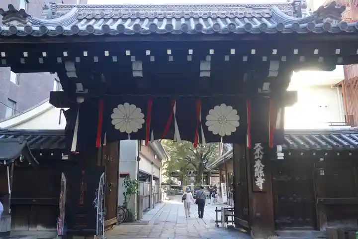 本能寺の山門・神門