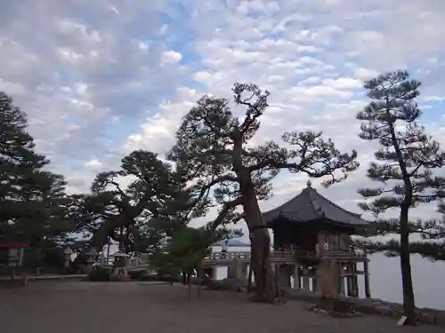 満月寺（浮御堂）の建物その他