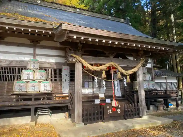 大滝神社の本殿・本堂