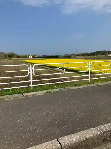 莫越山神社の{uncategorized: "未分類", other: "その他", undefined: "問題あり", building: "その他建物", grave: "お墓", sacred_gate: "鳥居", guardian: "狛犬", statue: "像", buddha: "仏像", history: "歴史", nature: "自然", garden: "庭園", animal: "動物", pagoda: "塔", temizu: "手水舎", mountain_gate: "山門・神門", sanctuary: "本殿・本堂", subordinate: "末社・摂社", art: "芸術", scenery: "景色", jizo: "地蔵", ema: "絵馬", goshuin: "御朱印", omikuji: "おみくじ", items: "授与品その他", amulet: "お守り", goshuincho: "御朱印帳", eats: "食事", festival: "お祭り", votive_dance: "神楽", shichigosan: "七五三参", wedding: "結婚式", experience: "体験その他", initially: "初詣", around: "周辺", anti_infection: "感染症対策"}