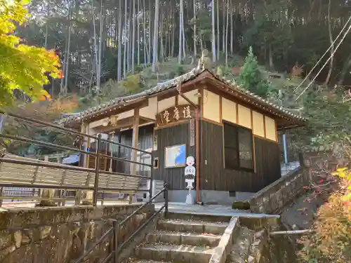 西法院の建物その他