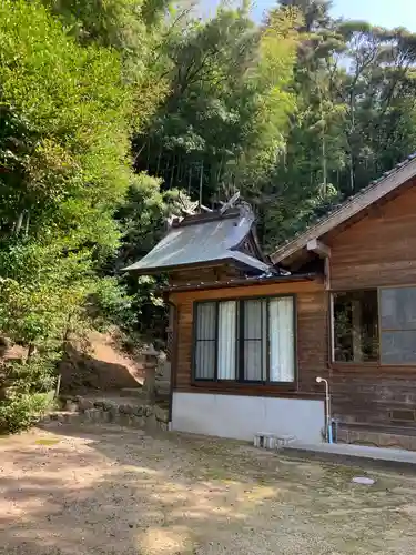 葦原神社の本殿