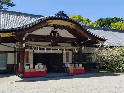 市原稲荷神社の{uncategorized: "未分類", other: "その他", undefined: "問題あり", building: "その他建物", grave: "お墓", sacred_gate: "鳥居", guardian: "狛犬", statue: "像", buddha: "仏像", history: "歴史", nature: "自然", garden: "庭園", animal: "動物", pagoda: "塔", temizu: "手水舎", mountain_gate: "山門・神門", sanctuary: "本殿・本堂", subordinate: "末社・摂社", art: "芸術", scenery: "景色", jizo: "地蔵", ema: "絵馬", goshuin: "御朱印", omikuji: "おみくじ", items: "授与品その他", amulet: "お守り", goshuincho: "御朱印帳", eats: "食事", festival: "お祭り", votive_dance: "神楽", shichigosan: "七五三参", wedding: "結婚式", experience: "体験その他", initially: "初詣", around: "周辺", anti_infection: "感染症対策"}