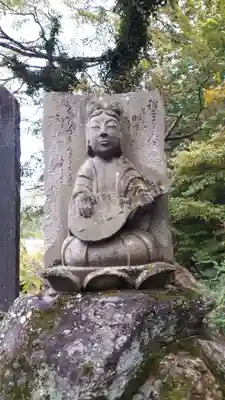 子護（子育て）地蔵尊の地蔵