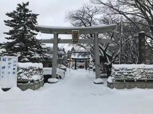 諏訪神社の鳥居