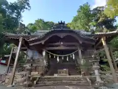 渭伊神社の本殿