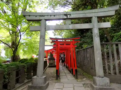 根津神社の鳥居