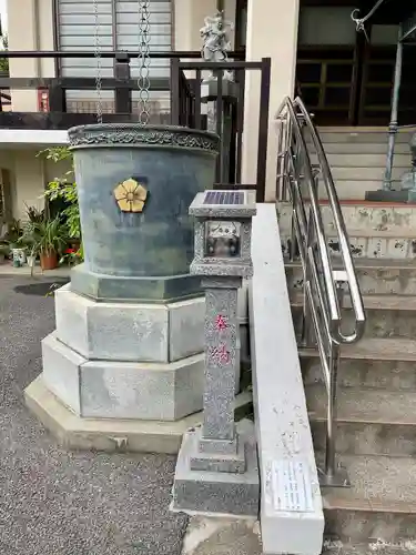 医王寺の本殿・本堂