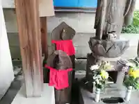 旧中原街道供養塔群(一)の仏像