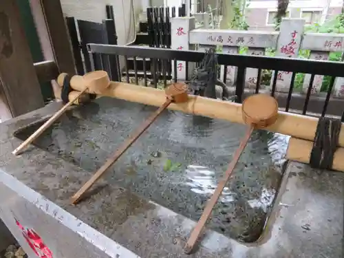 高円寺氷川神社の手水