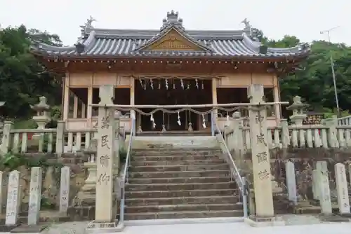 神吉八幡神社の本殿・本堂