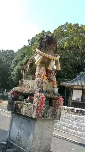 冠纓神社の狛犬