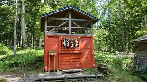 阿寒湖稲荷神社の本殿