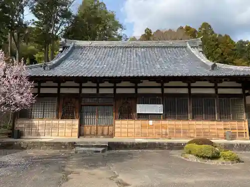 城富院の本殿