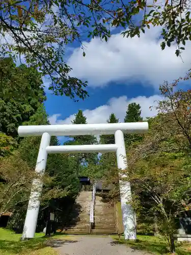 土津神社｜こどもと出世の神さまの鳥居