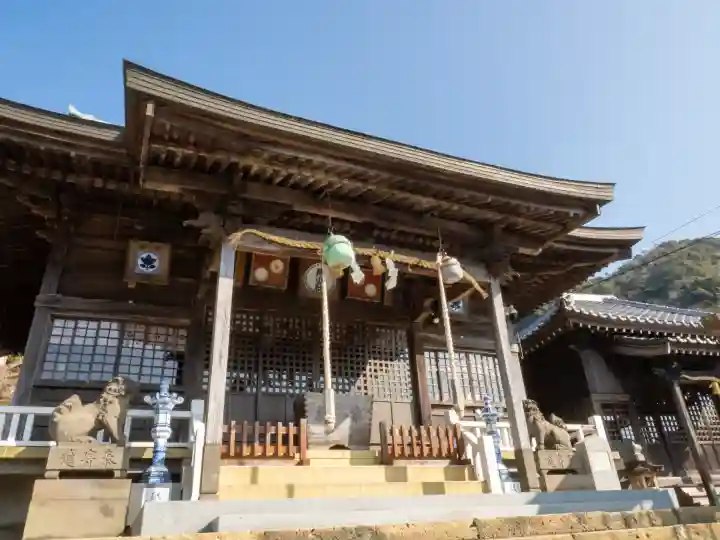 陶山神社の{uncategorized: "未分類", other: "その他", undefined: "問題あり", building: "その他建物", grave: "お墓", sacred_gate: "鳥居", guardian: "狛犬", statue: "像", buddha: "仏像", history: "歴史", nature: "自然", garden: "庭園", animal: "動物", pagoda: "塔", temizu: "手水舎", mountain_gate: "山門・神門", sanctuary: "本殿・本堂", subordinate: "末社・摂社", art: "芸術", scenery: "景色", jizo: "地蔵", ema: "絵馬", goshuin: "御朱印", omikuji: "おみくじ", items: "授与品その他", amulet: "お守り", goshuincho: "御朱印帳", eats: "食事", festival: "お祭り", votive_dance: "神楽", shichigosan: "七五三参", wedding: "結婚式", experience: "体験その他", initially: "初詣", around: "周辺", anti_infection: "感染症対策"}