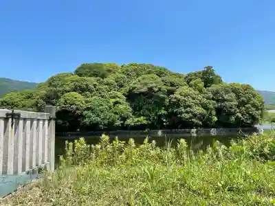 崇神天皇 山邊道勾岡上陵(奈良県)