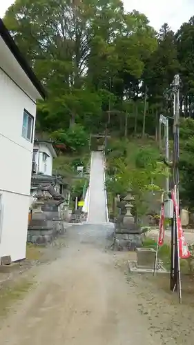 石都々古和気神社の建物その他