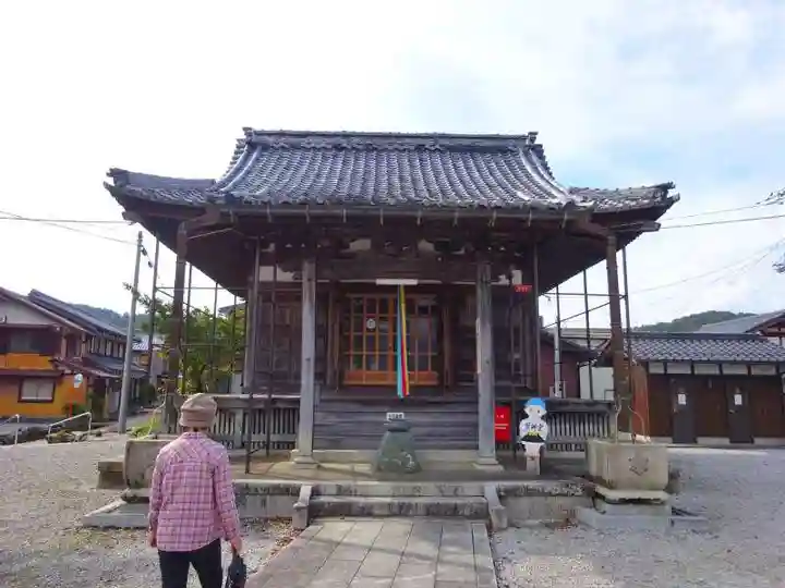 西野薬師堂(滋賀県)