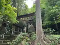 男坂神社の鳥居