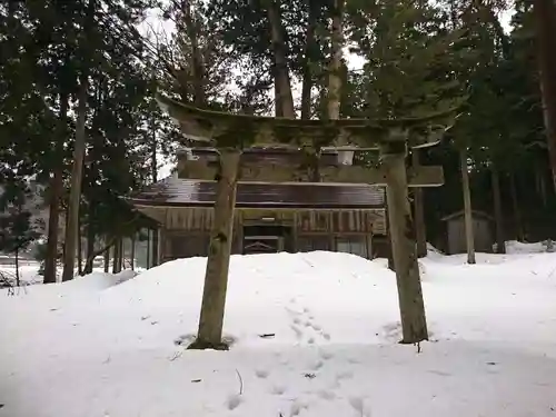 八幡神社(樺八幡神社)の鳥居