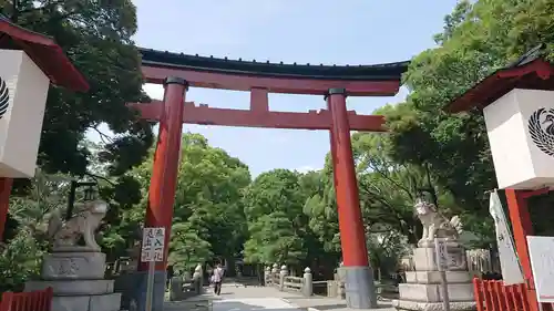 平塚八幡宮の鳥居