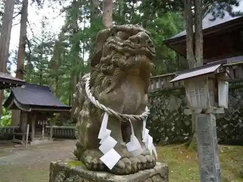 早池峯神社の狛犬