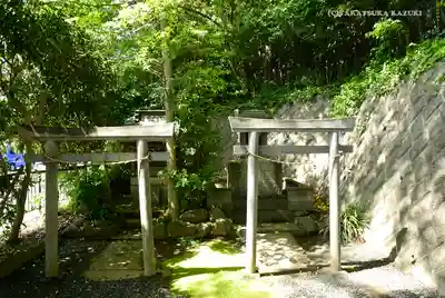 白旗神社の末社・摂社