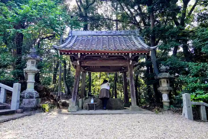 五社大明神社の手水舎