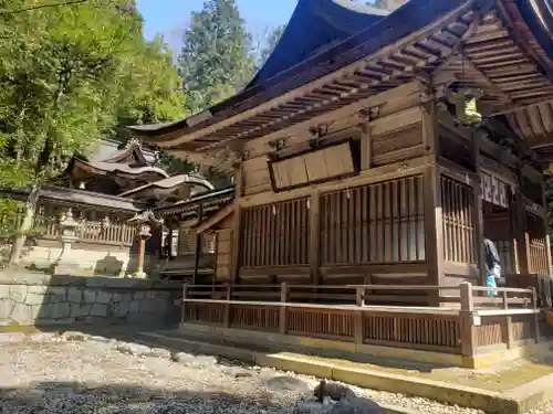 日撫神社の本殿