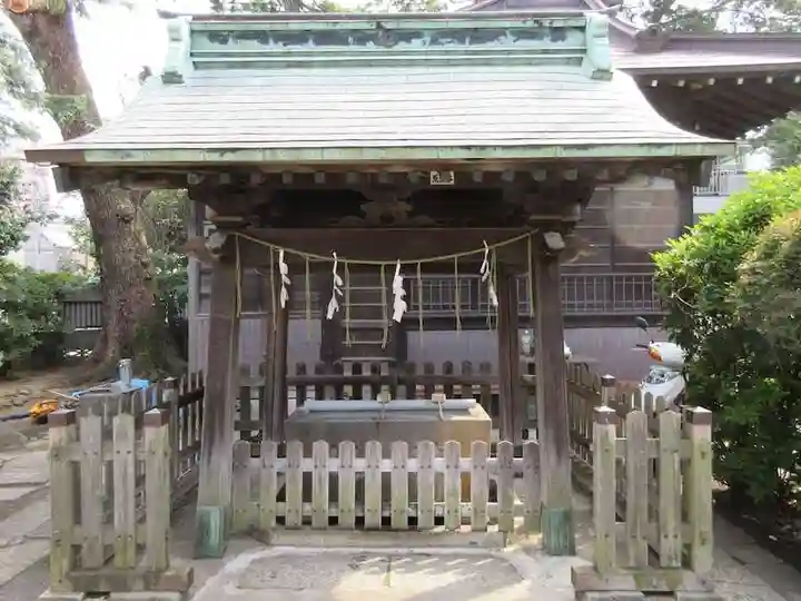 高円寺天祖神社の手水舎