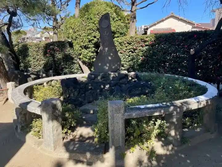 薭田神社の{uncategorized: "未分類", other: "その他", undefined: "問題あり", building: "その他建物", grave: "お墓", sacred_gate: "鳥居", guardian: "狛犬", statue: "像", buddha: "仏像", history: "歴史", nature: "自然", garden: "庭園", animal: "動物", pagoda: "塔", temizu: "手水舎", mountain_gate: "山門・神門", sanctuary: "本殿・本堂", subordinate: "末社・摂社", art: "芸術", scenery: "景色", jizo: "地蔵", ema: "絵馬", goshuin: "御朱印", omikuji: "おみくじ", items: "授与品その他", amulet: "お守り", goshuincho: "御朱印帳", eats: "食事", festival: "お祭り", votive_dance: "神楽", shichigosan: "七五三参", wedding: "結婚式", experience: "体験その他", initially: "初詣", around: "周辺", anti_infection: "感染症対策"}