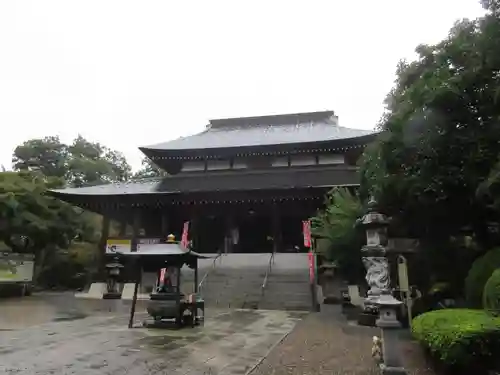 高蔵寺の本殿・本堂