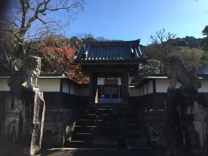 妙法華寺の山門・神門