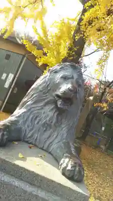 三囲神社の狛犬