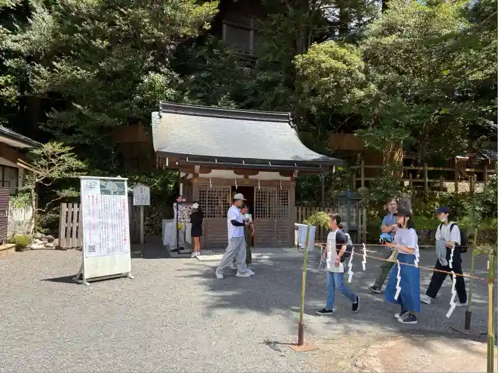 天河大辨財天社の末社・摂社