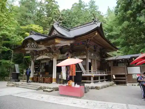 宝登山神社の本殿