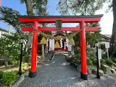 神館飯野高市本多神社の鳥居