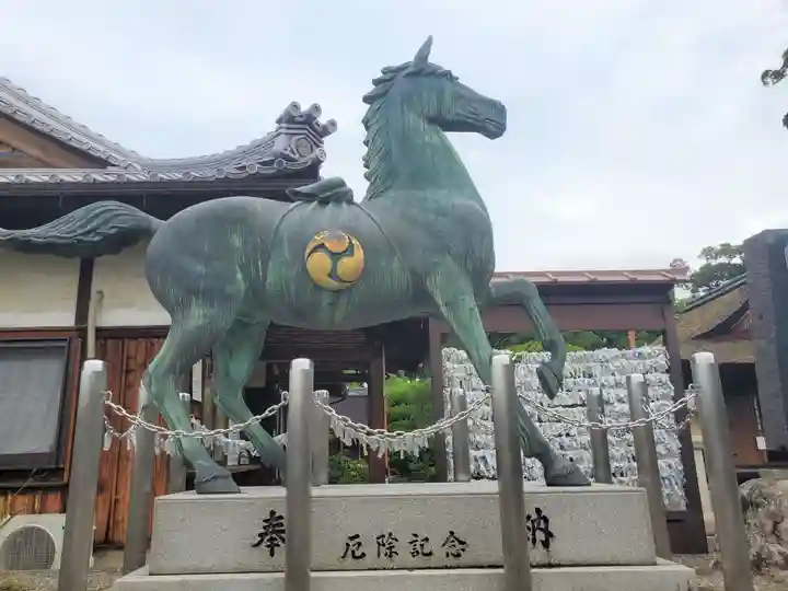 大宝神社の狛犬